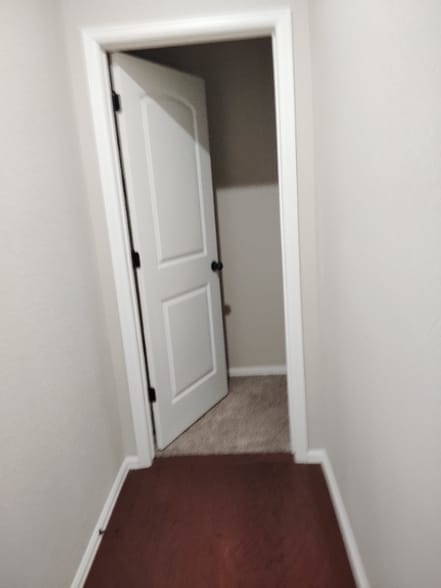 Building Photo - 704 Finch Dr