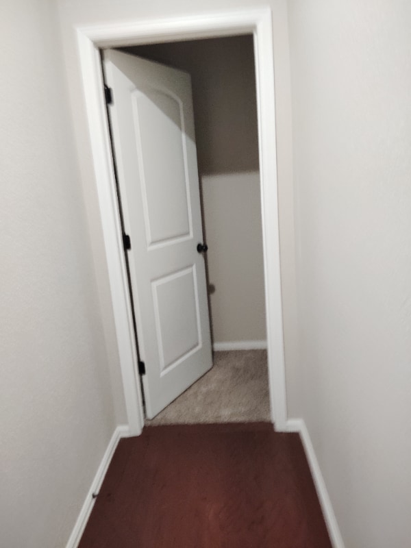 Building Photo - 704 Finch Dr