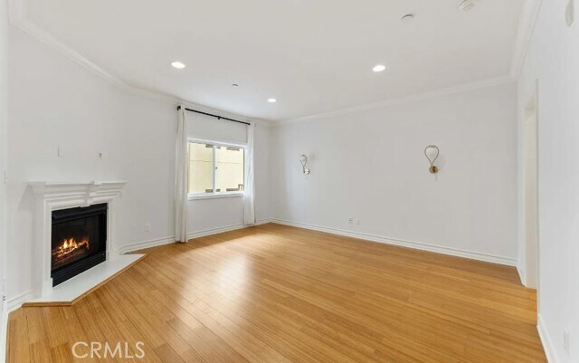 Building Photo - 118 S Clark Dr