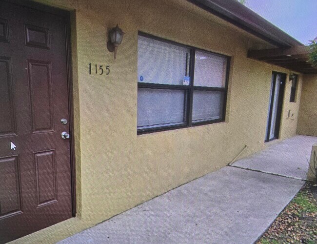 Building Photo - 1155 White Pine Dr