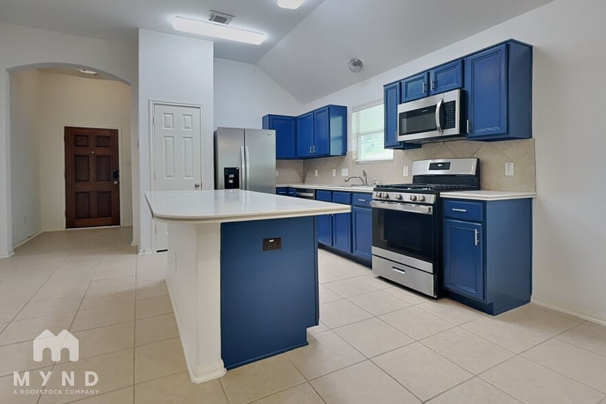 Building Photo - 14 E Sage Creek Pl