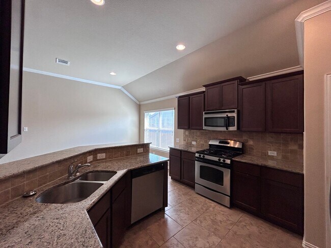 Building Photo - 2204 Tranquility Ln
