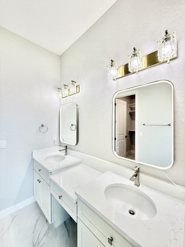 Building Photo - 20 Coxswain Dr