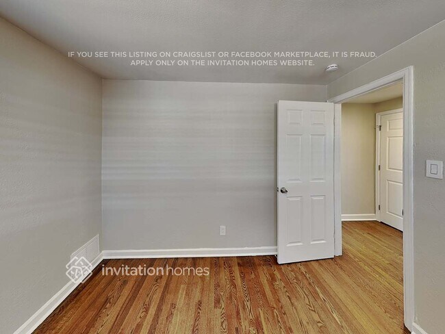 Building Photo - 1415 S Depew St