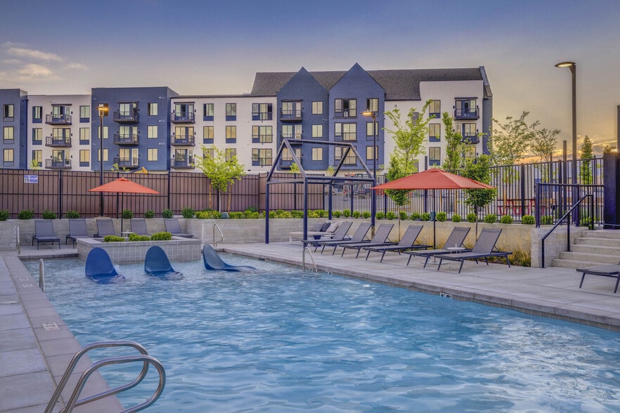 NOVEL Daybreak by Crescent Communities 10678 Lake Run Rd South Jordan