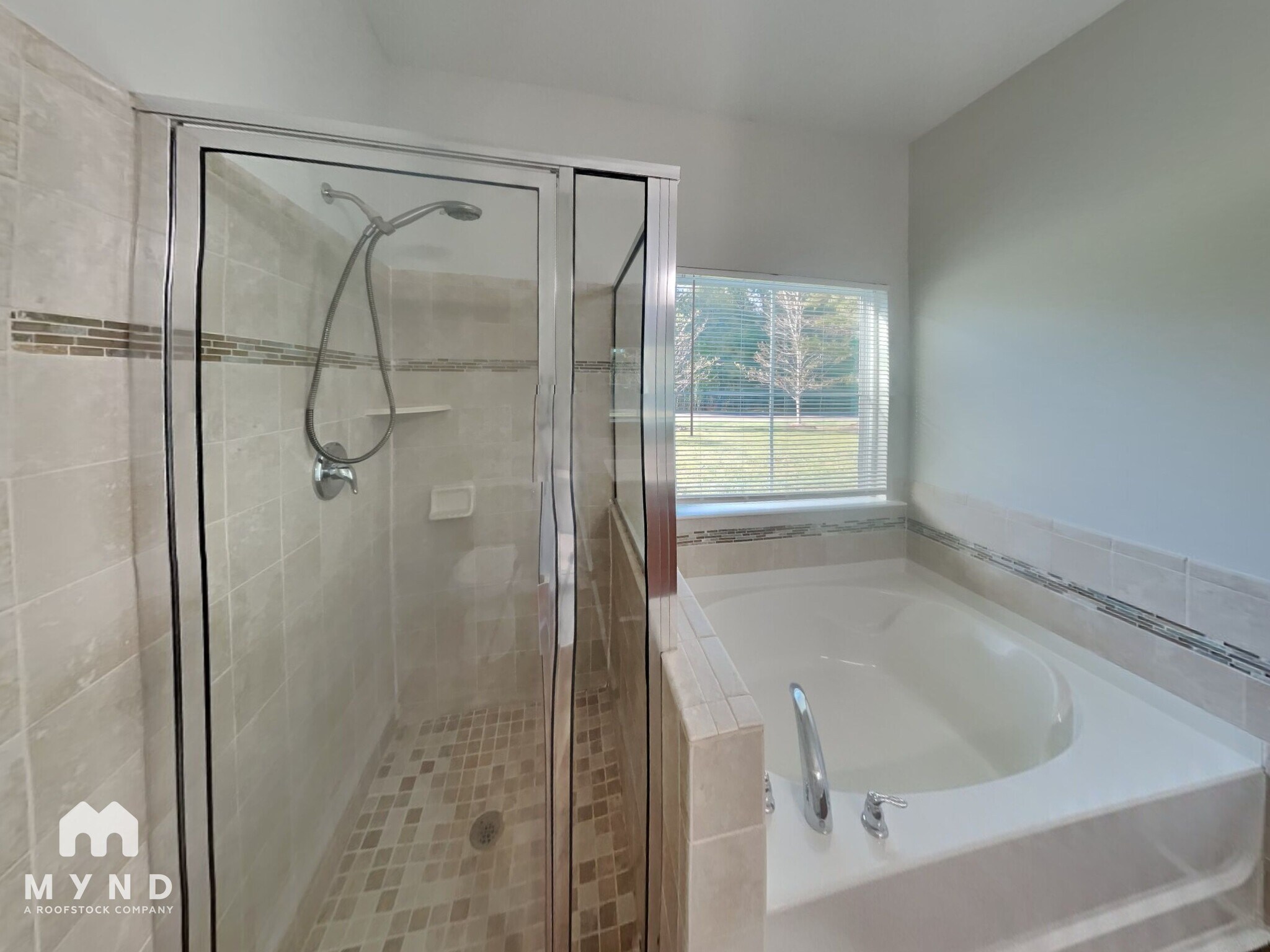 Building Photo - 1120 Sweet Gale Dr
