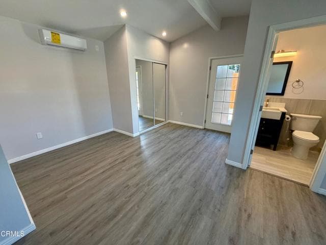 Building Photo - 8735 E Fairview Ave