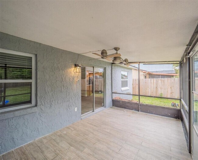 Building Photo - 2419 Rio Pinar Lakes Blvd