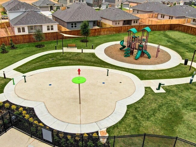 Building Photo - 40954 Seasoned Oak Ln