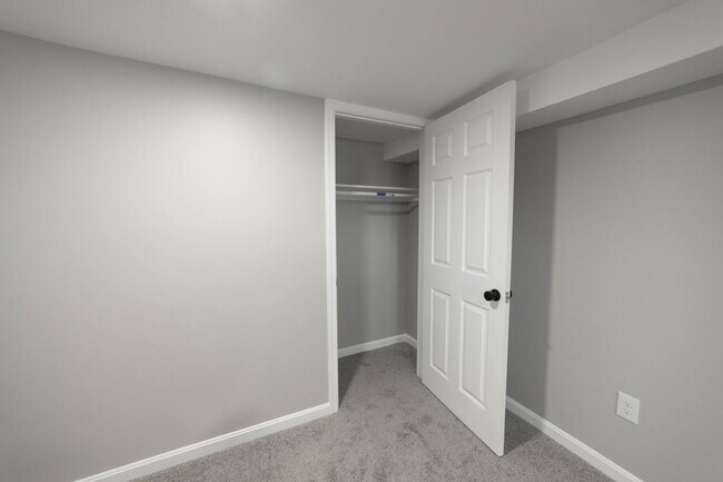 Building Photo - 2600 Garrett Ave