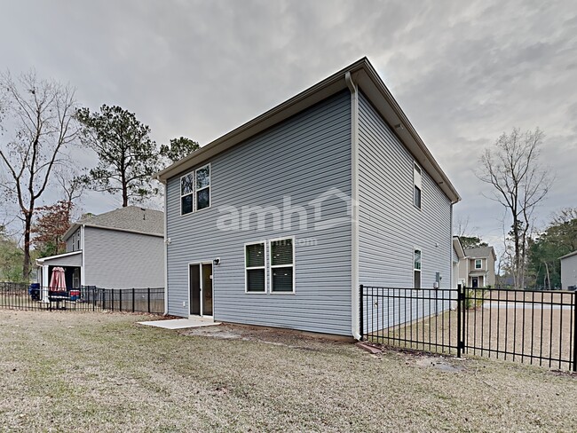 Building Photo - 132 Sweet Gum Dr