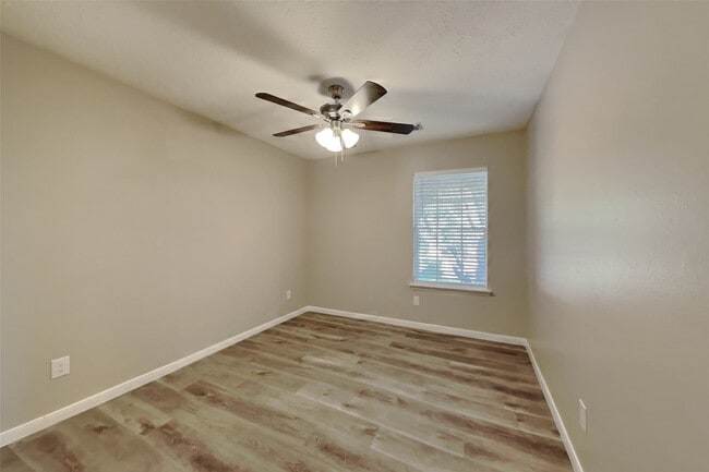Building Photo - 6807 Oakbranch Manor Ln