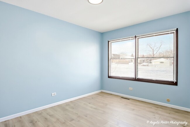 Building Photo - 831 Washington St