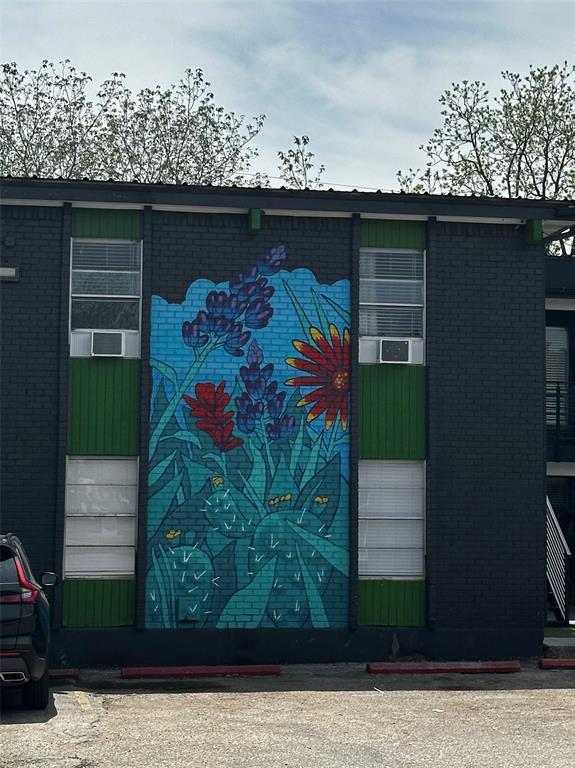 Building Photo - 5909 Bolm Rd