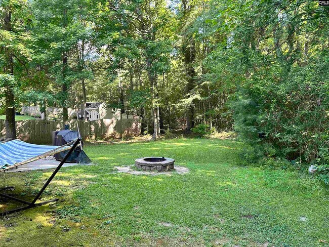 Building Photo - 105 High Bluff Ln