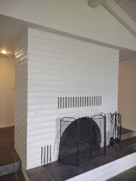 Building Photo - 37850 De Portola Rd