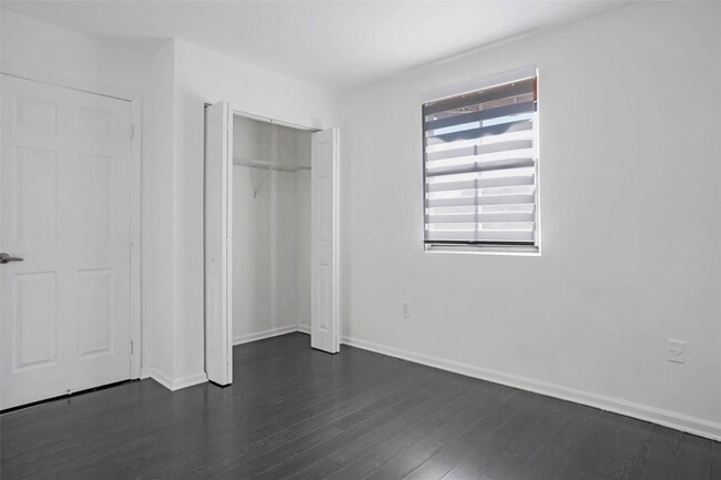 Building Photo - 46 NW 85th Ct