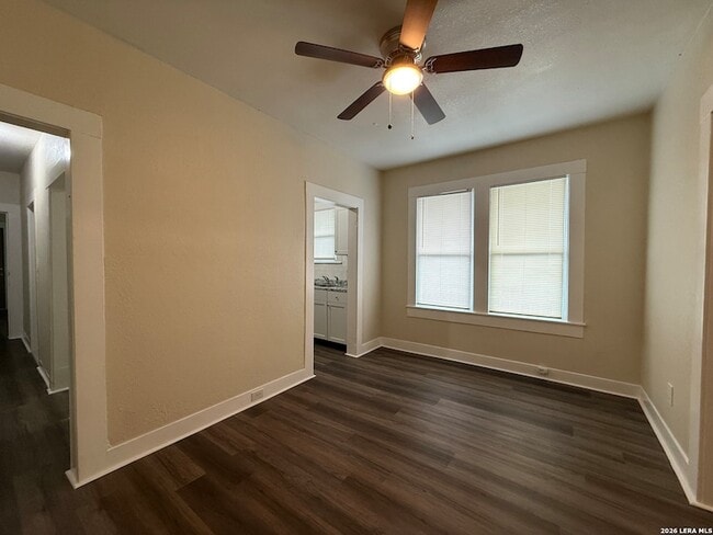 Building Photo - 318 Denver Blvd