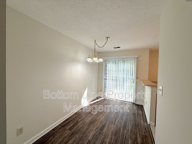 Building Photo - 6330 Windsor Gate Ln