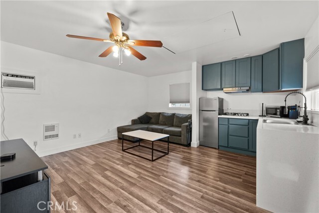 Building Photo - 11374 Kagel Canyon St