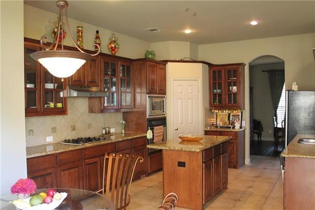 Building Photo - 9128 Oleander Way