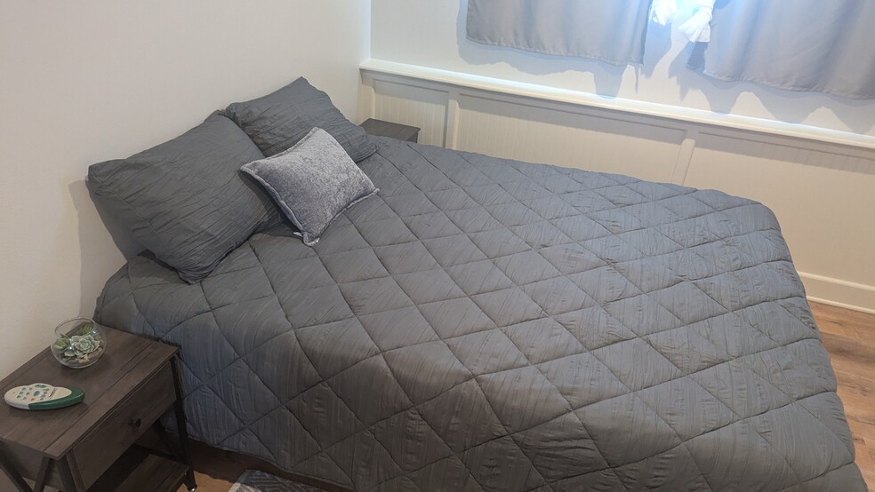 queen sized bed (tempurpedic mattress) - 312 Matot St