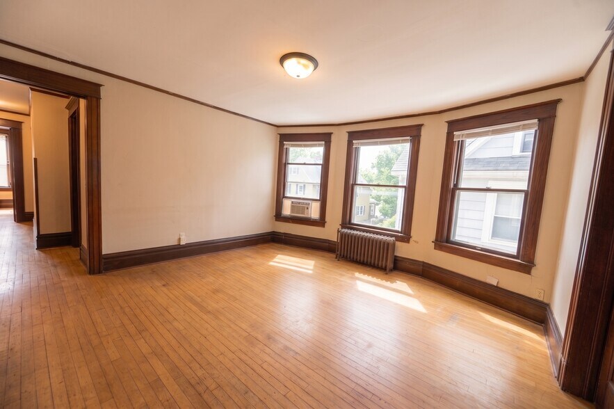 Building Photo - 120 N Franklin St
