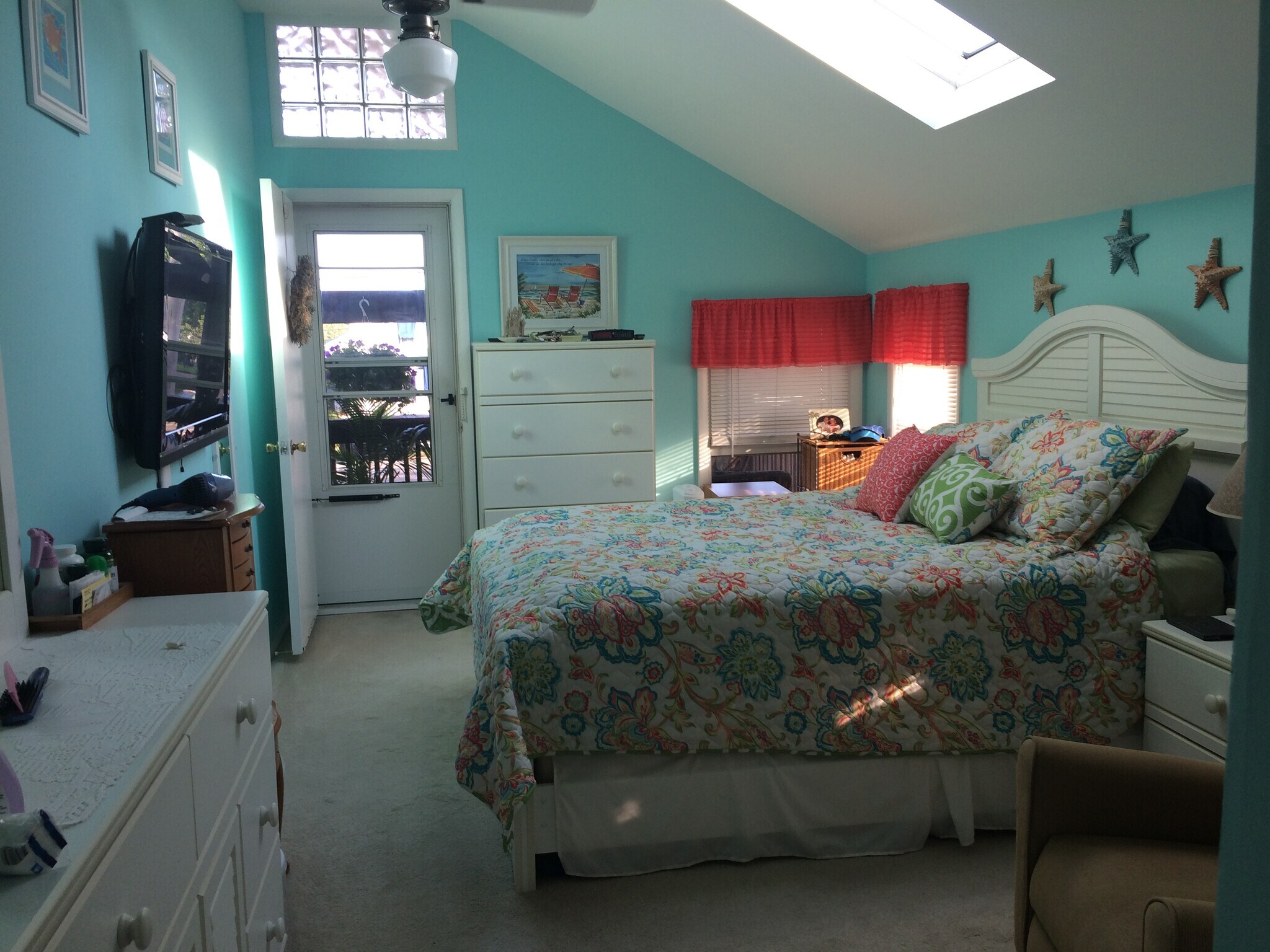 Building Photo - 121 West Ave