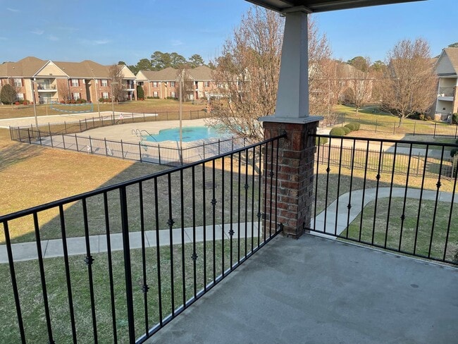 Building Photo - Two Bedroom Condo in Gated Community