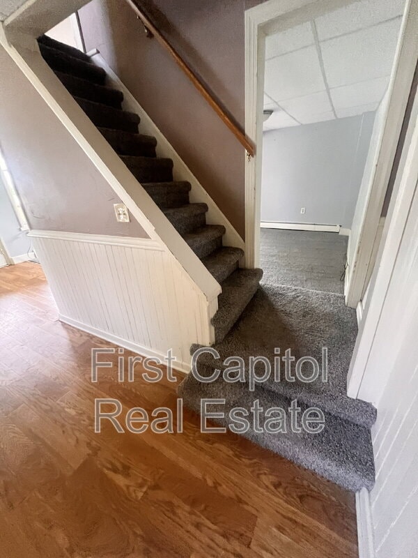 Building Photo - 923 Greenbriar Rd