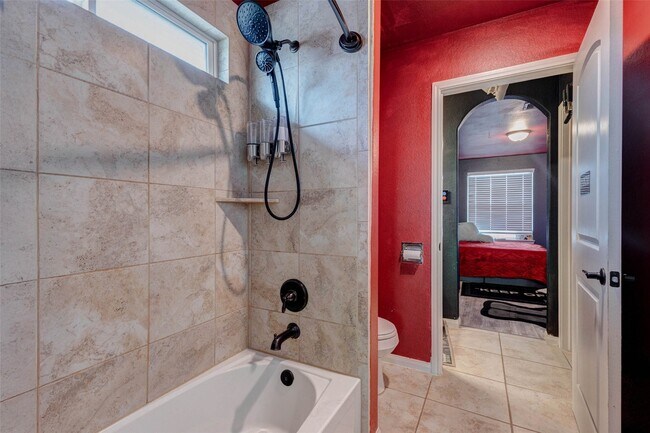 Building Photo - 22127 Roxanne Field Ln