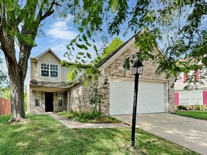 Building Photo - 6055 Polonius Ct