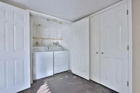 Building Photo - 110 Jarvis St