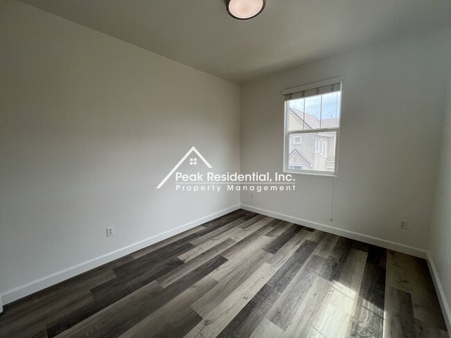 Building Photo - A Wonderful 3bd/2.5ba Natomas Home with Garage!