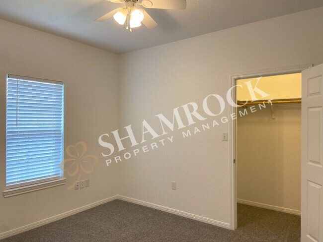 Building Photo - 3061 Clydesdale Way
