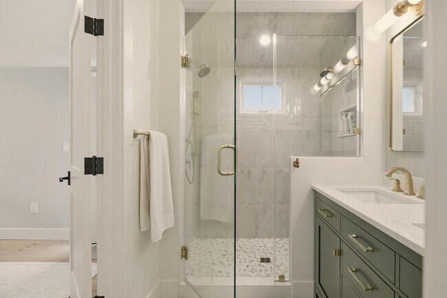 Building Photo - 8 Kerins Terrace