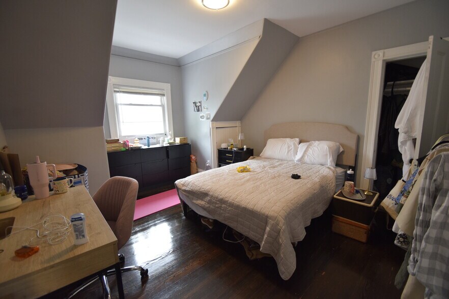 Building Photo - 35 Ridgemont St