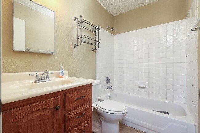 Building Photo - Spacious 3-Bedroom Home with Game Room and...