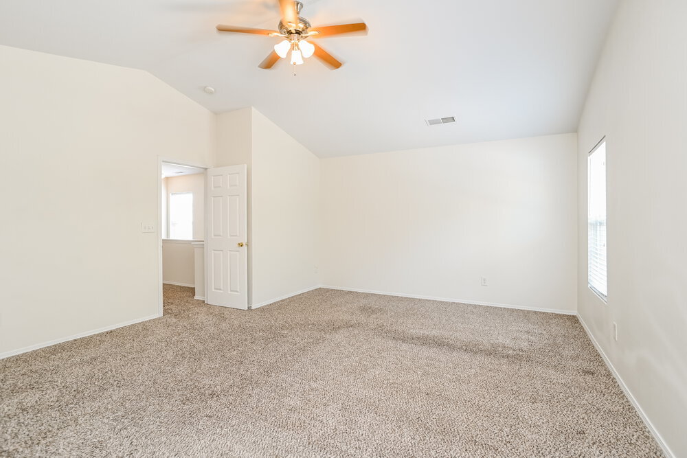 Building Photo - 2222 Buckleigh Dr