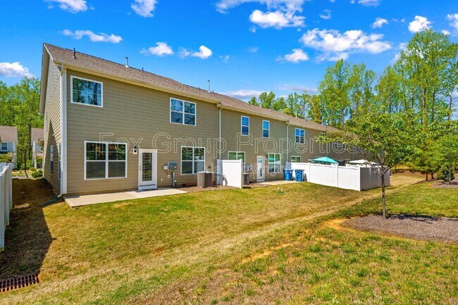 Building Photo - 4110 Steel Wy