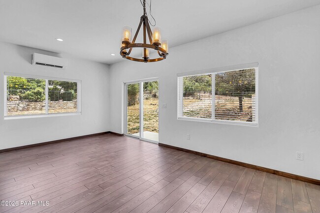 Building Photo - 821 Prescott Heights Dr
