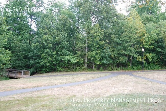 Building Photo - 44545 Neponset St