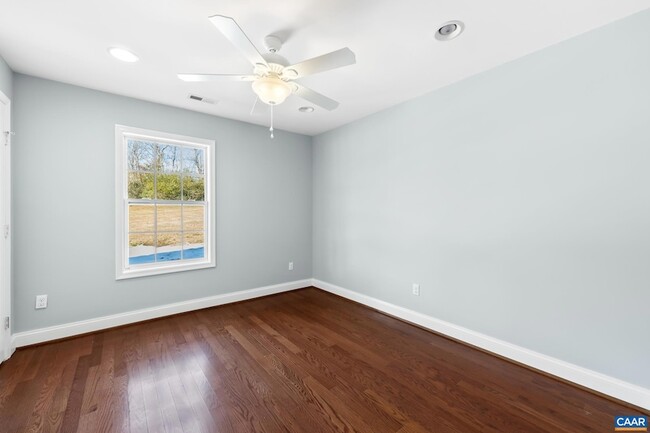 Building Photo - 703 Tilman Rd