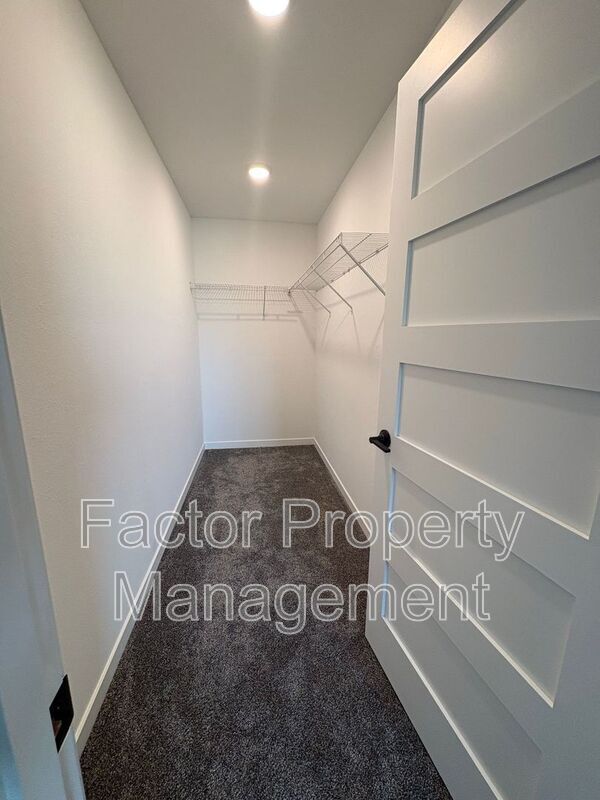 Building Photo - 3208 Scotch Ln