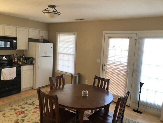 Building Photo - 3765 E Cobble Creek Dr