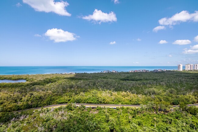 Building Photo - 7117 Pelican Bay Blvd