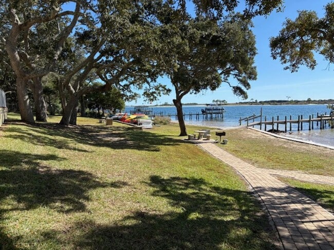 Building Photo - 209 Miracle Strip Pkwy