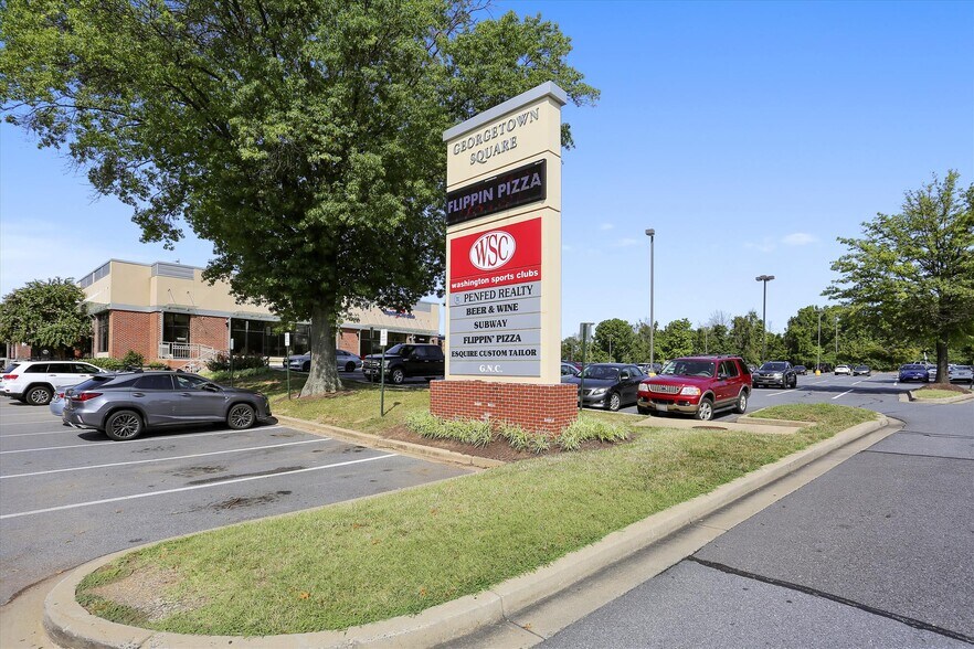 Building Photo - 10703 Hampton Mill Ter