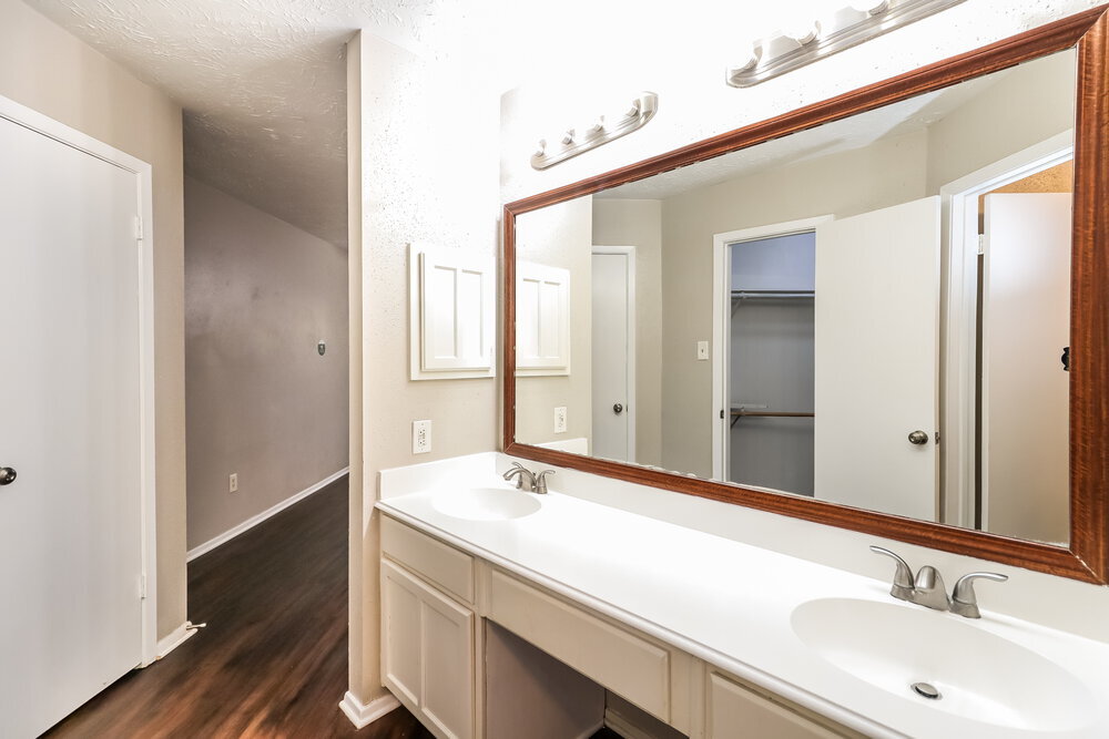 Building Photo - 19402 San Gabriel Dr