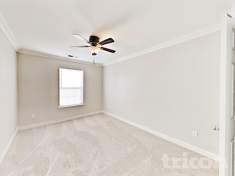 Building Photo - 4700 Winterberry Ln